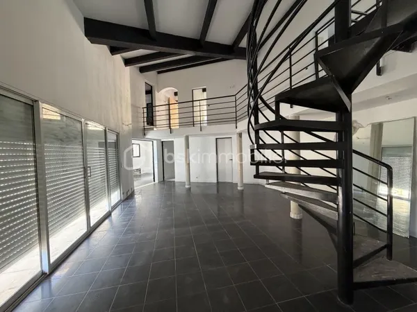 Maison 6 pièces 195 m²