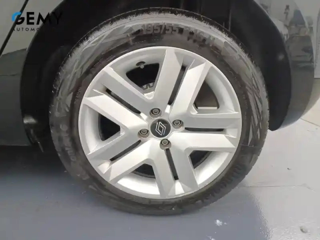Renault Clio tce 90 — photo 11