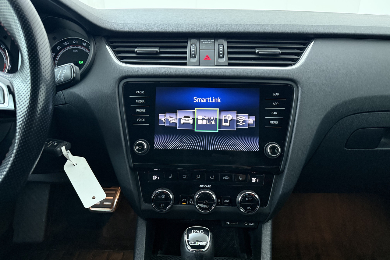 Skoda Octavia Combi — photo 11
