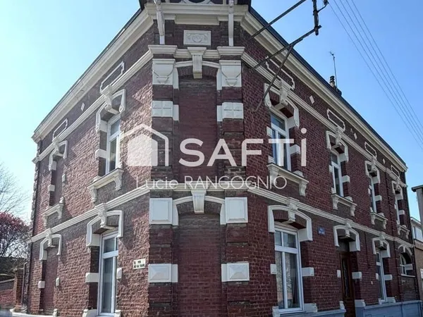 Magnifique Maison de Maitre de 1904 - Énorme POTENTIEL!