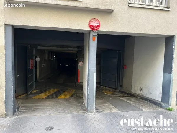Parking/box 11 m² Paris