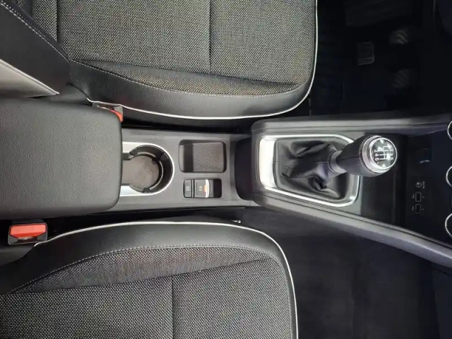 Renault Captur tce 90 - 21 — photo 29