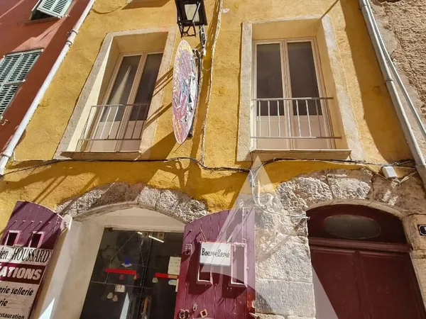 Local Commercial - Salernes Centre-Ville 35 000 €