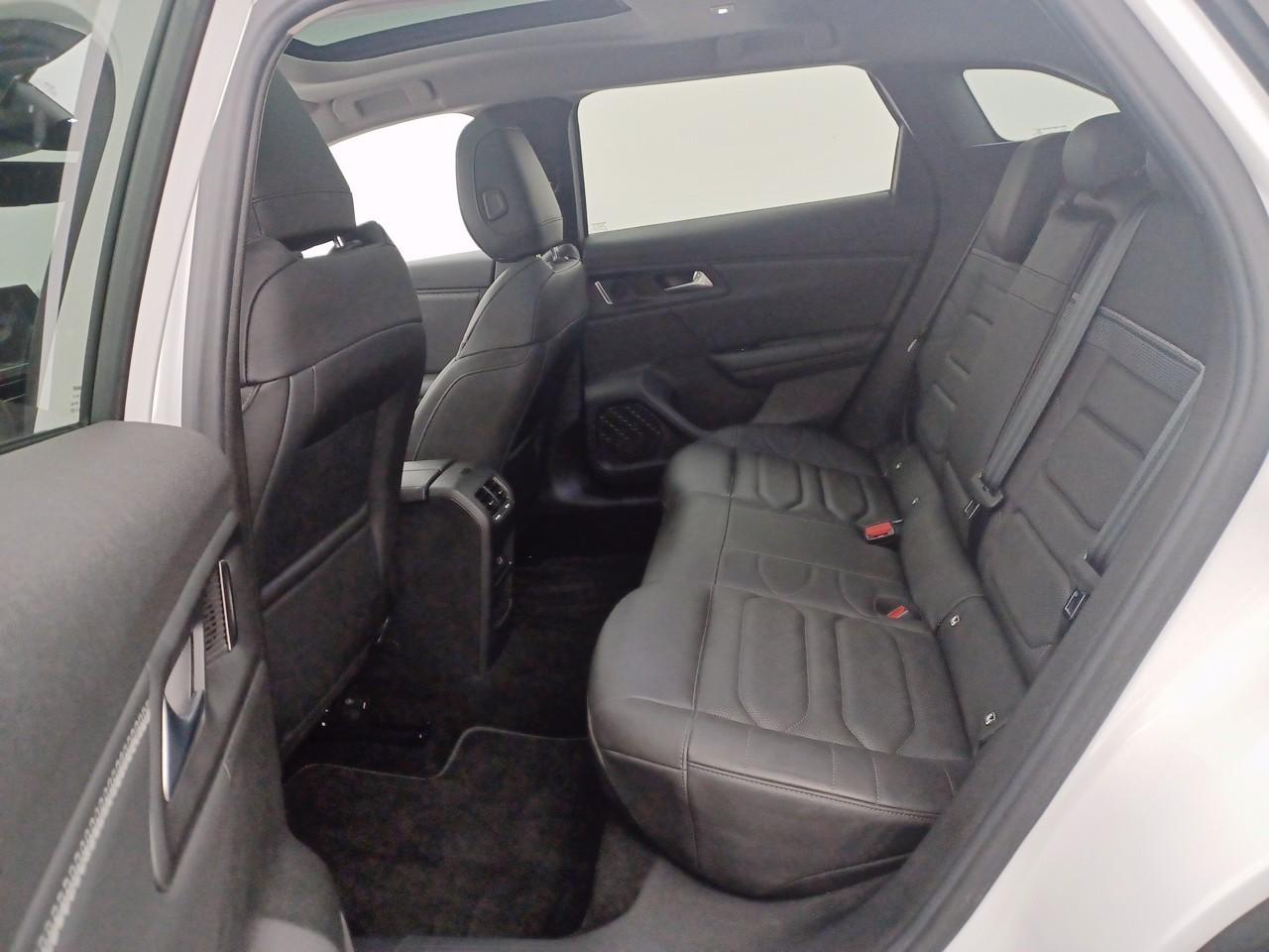 Citroën C5 X hybride rechargeable 225 s&s e-eat8 shine pack — photo 10