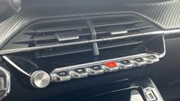 Peugeot 208 1.2 PureTech 100ch S&S Allure — photo 15