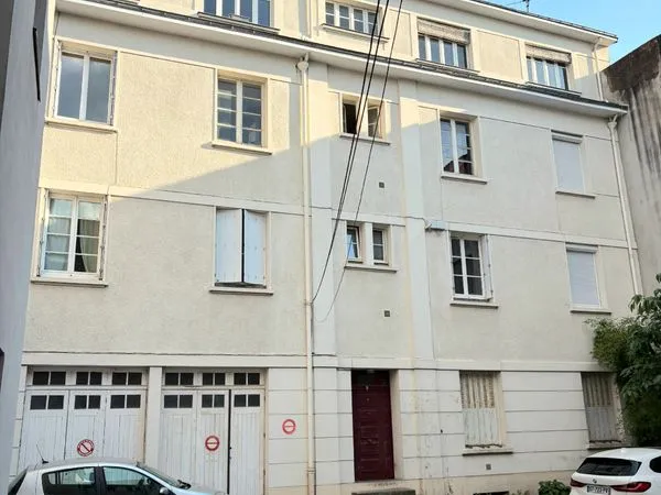 Appartement deux pièces tbe