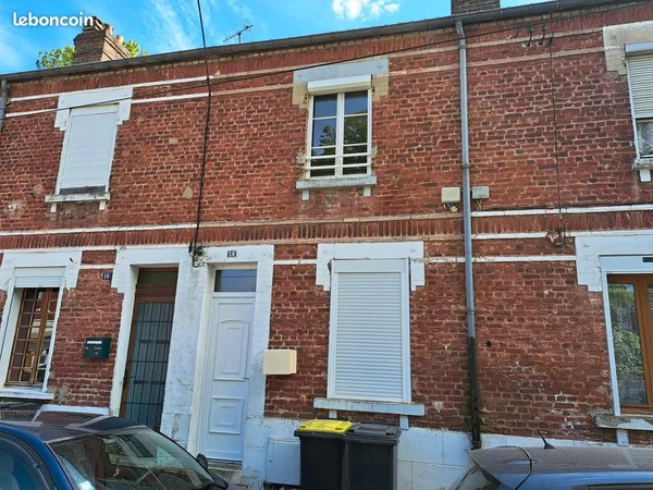 CHAUNY - MAISON DE VILLE - T4 de 78 m² avec jardin
