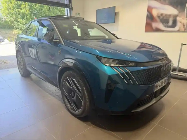 Peugeot 3008 electrique 325 ch 4x4 73 kwh — photo 3