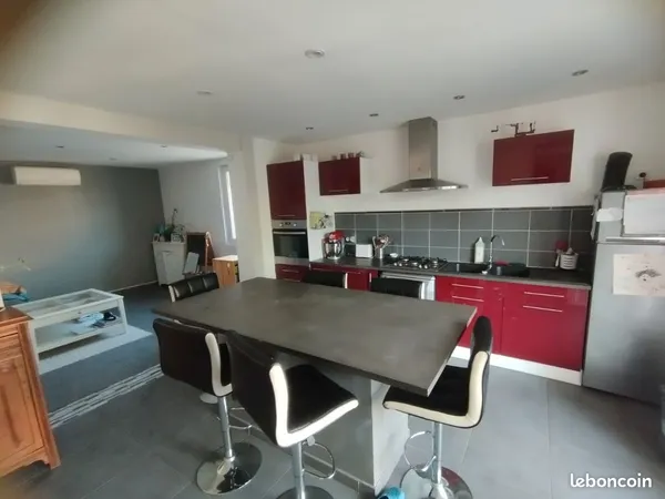 Appartement T4+T2 dans maison
