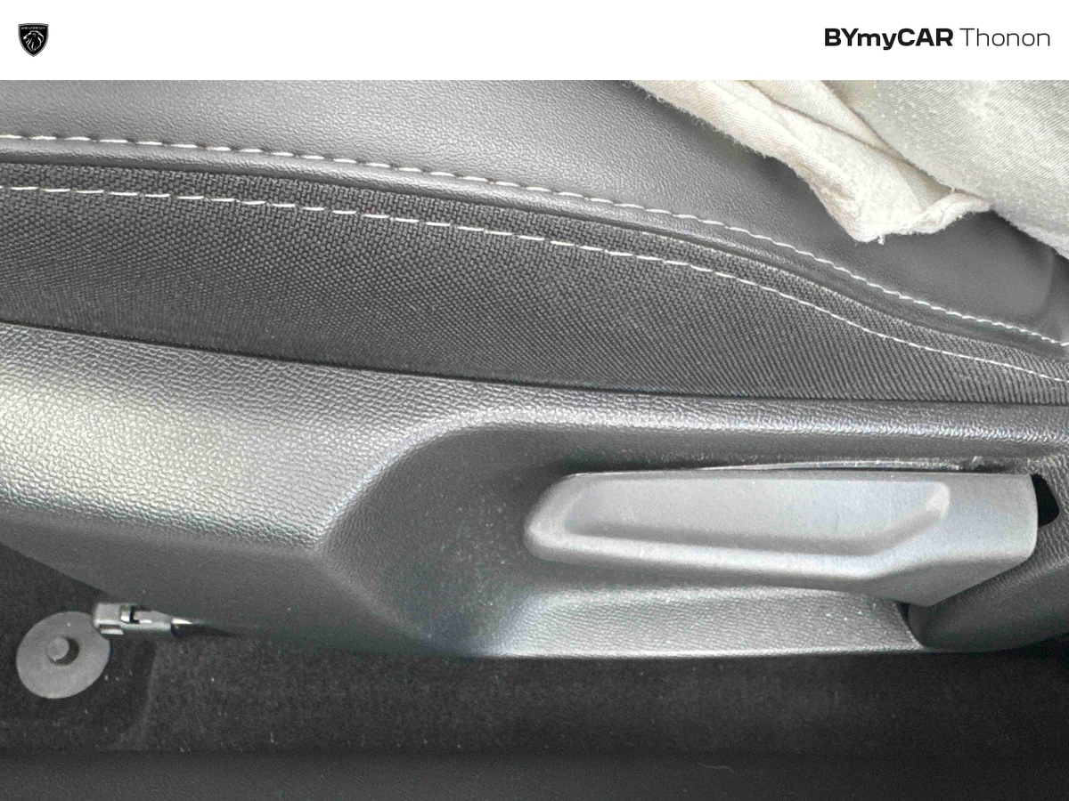 Peugeot 208 PureTech 130 S&amp;S EAT8 — photo 23