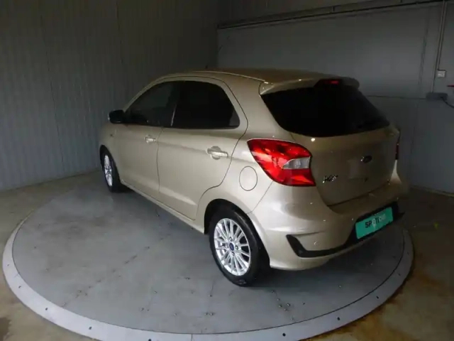 Ford Ka + 1.2 ti-vct 85ch s&amp;s ultimate — photo 5