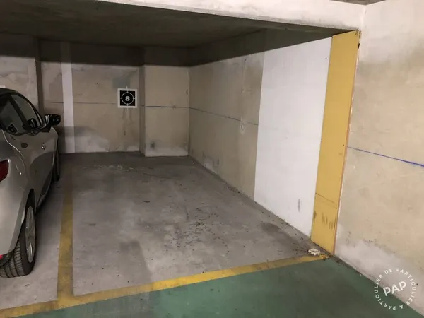 Garage/Parking