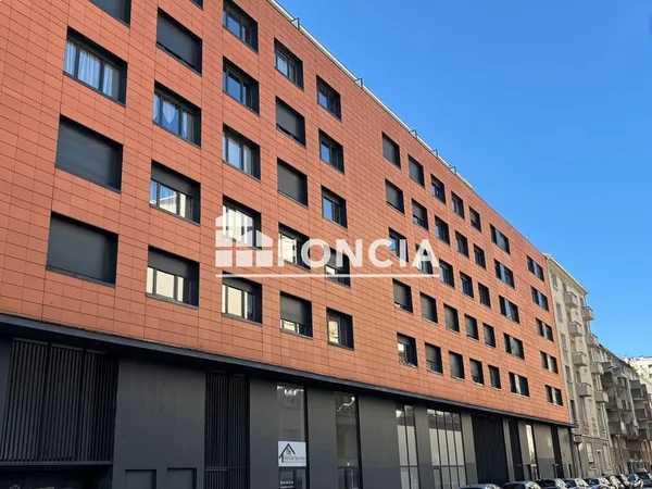 RESIDENCE 2012 STUDIO 18.60 m² - DPE C - GRENOBLE CASERNE DE BONNE / CHAMPIONNET
