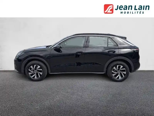 Volkswagen T-Roc 1.5 etsi evo2 hybrid 116 ch dsg7 — photo 8
