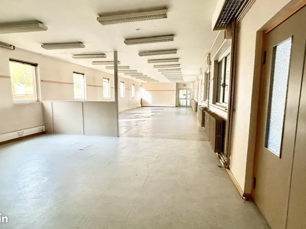 Fonds de commerce bureaux 320 m²