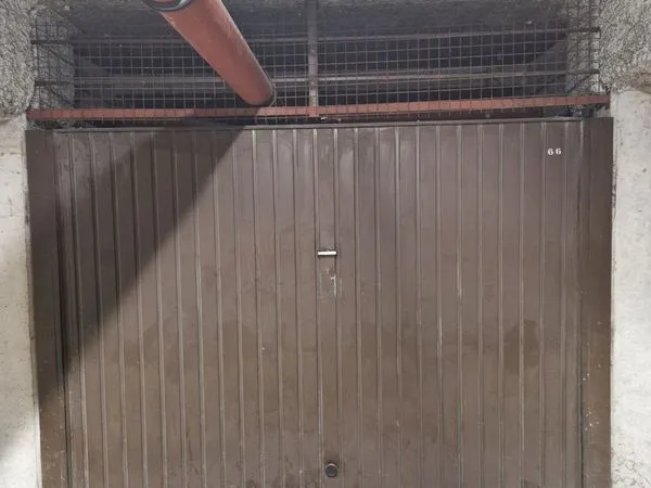 Garage / Box fermé 15 m² à louer, Croix 59170