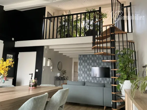 Appartement coup de coeur - Esprit loft avec mezzanine et volumes exceptionnels