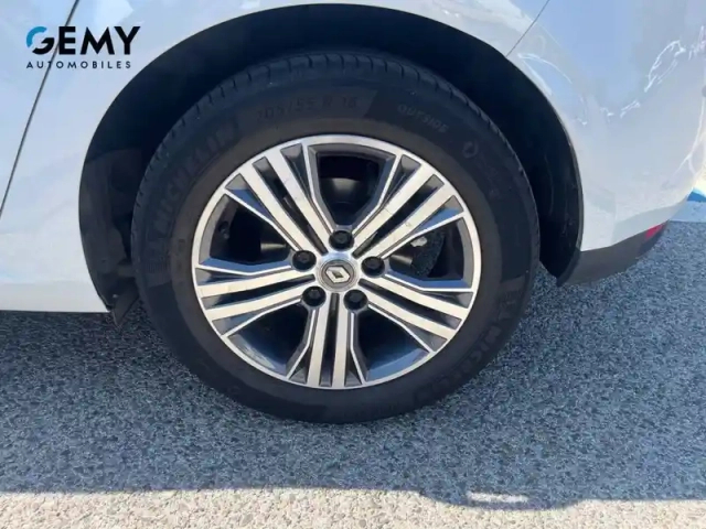 Renault Megane iv berline blue dci 115 edc — photo 11