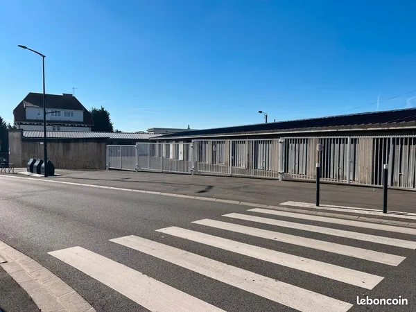 Investissement, ensemble de 24 garages à vendre à lens