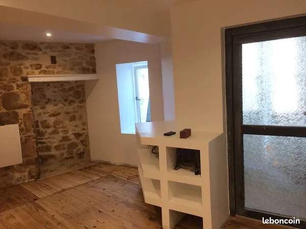 Studio rénové 27 m2