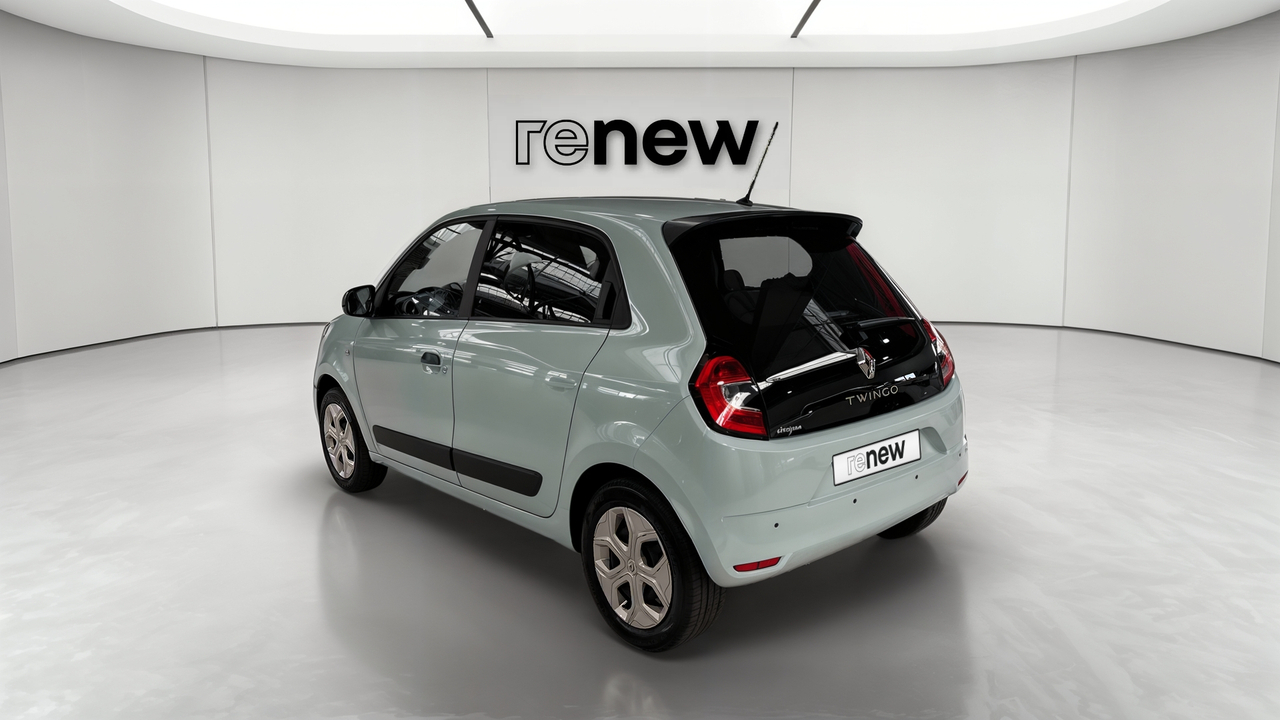 Renault Twingo III E-Tech — photo 3