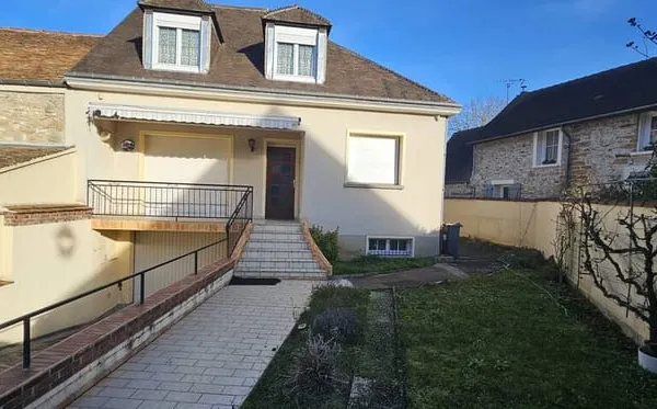 Maison 8 pièces 159 m²