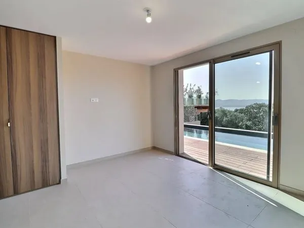 Appartement 5 pièces 170 m²