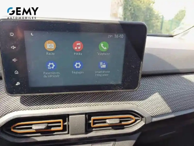Dacia Sandero eco-g 100 — photo 13