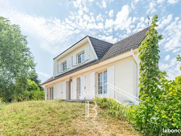Maison 8 pièces 178 m²