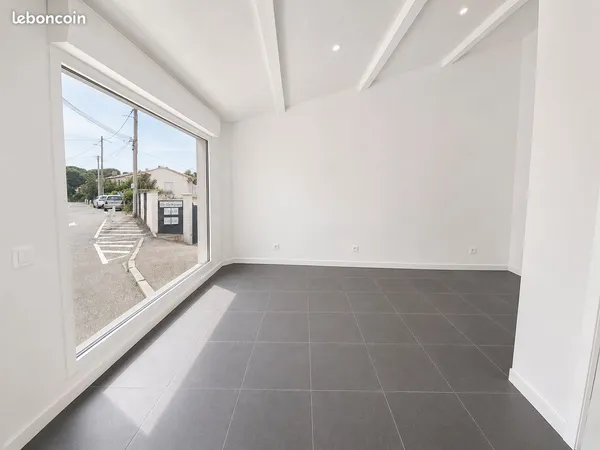 Local commercial 20 m² La Couronne