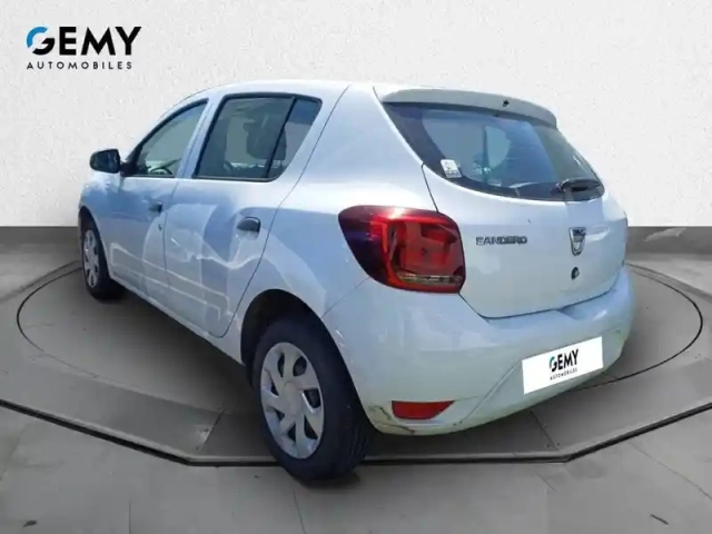 Dacia Sandero sce 75 — photo 7