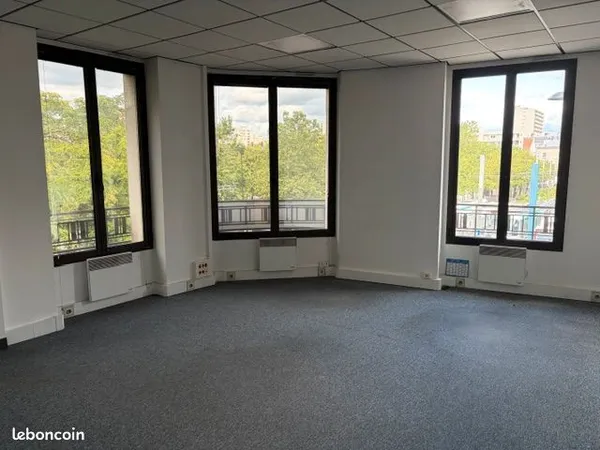 BUREAUX RARE A CE PRIX 1500 du m2