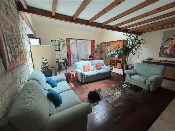Montpellier - Quartier très recherché - Maison de ville de 195 m² avec garage, appartements indépend