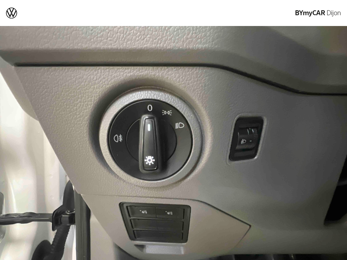 Volkswagen Utilitaires CRAFTER CSC PROPULSION (RJ) 50 L3 2.0 TDI 163 CH — photo 17