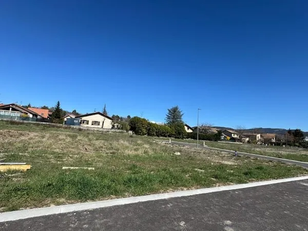Terrain 554 m²