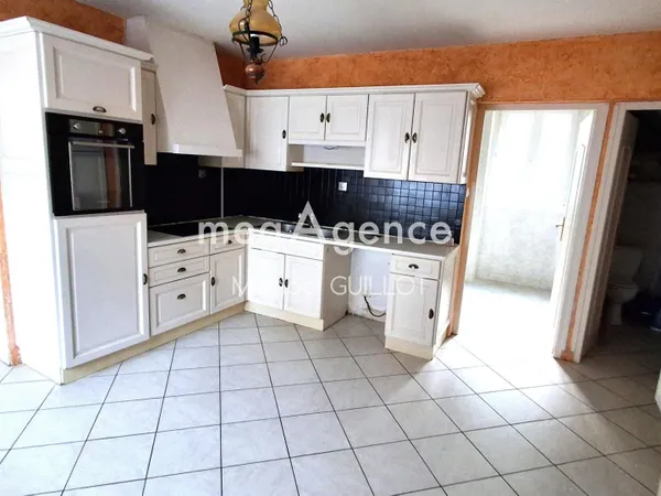 Maison familiale 123 m² avec garage - Varambon (01160)