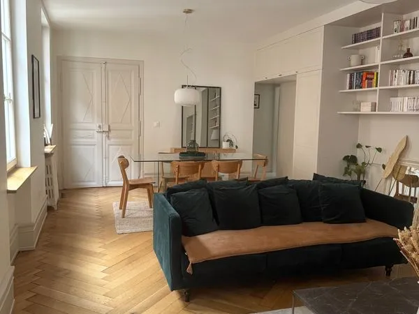 Appartement 3/4 pièces rue des Juifs sur cour / au calme