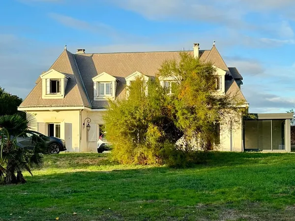 Maison Vertou 6 pièce(s) 198 m2