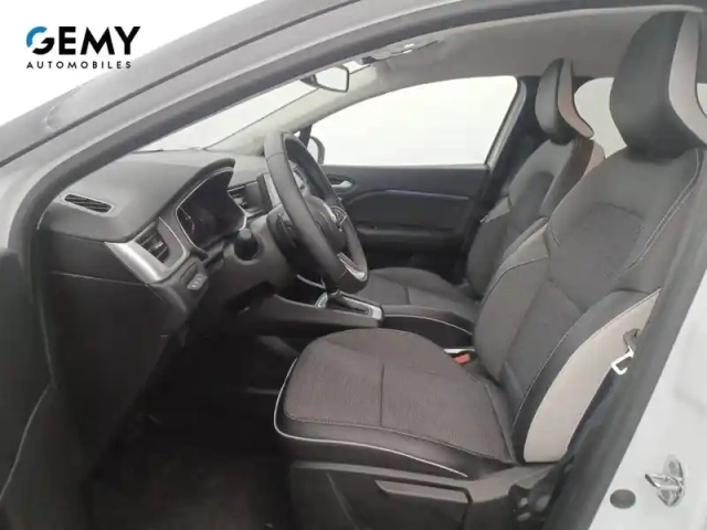 Renault Captur mild hybrid 160 edc — photo 39