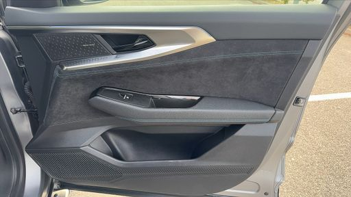 Renault Austral 1.2 DIG-T 200 Hybrid 2WD Xtronic - Iconic Esprit Alpine – 2023 – 94427 km – Hybride essence – Boîte Automatique — photo 29