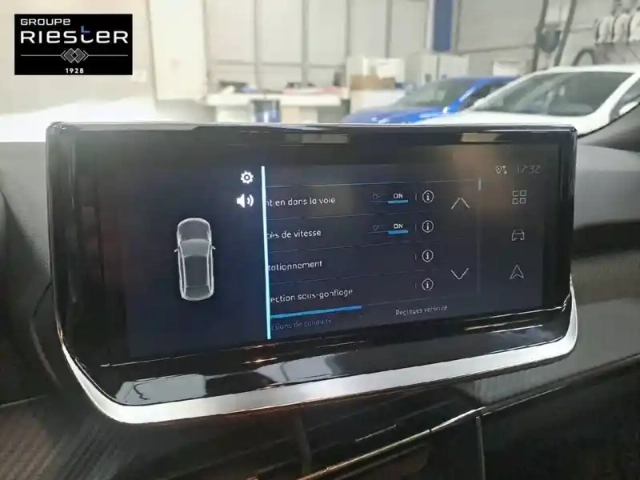 Peugeot 2008 electrique 50 kwh 136 ch — photo 55