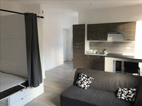 Studio 1 pièce 29 m²