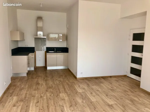 Appartement - 3 pièces - 64m2 + terrasse - Etage 3/3