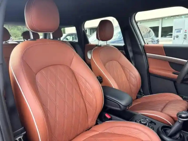 Mini Countryman cooper se  125ch + 95ch yours all4 bva6 — photo 4