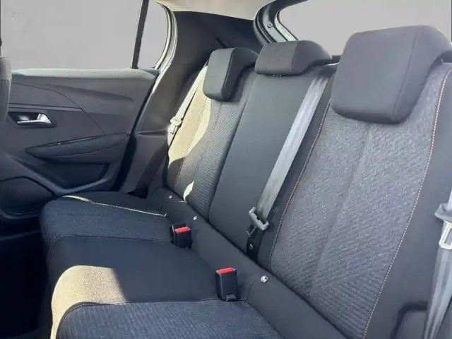 Peugeot 208 hybrid 100 e-dcs6 — photo 12