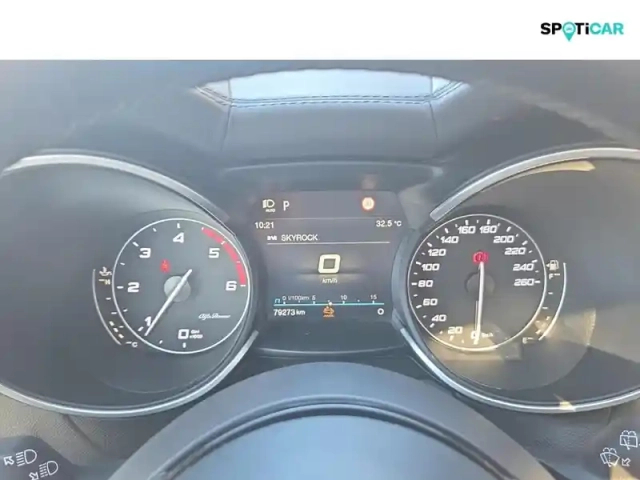 Alfa Romeo Stelvio 2.2 diesel 190ch ti at8 my21 — photo 15