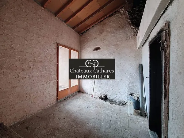 MAISON DE VILLE A RENOVER ENTIEREMENT