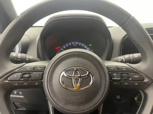 Toyota Aygo 1.0 72 design — photo 23