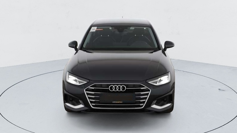 Audi A4 — photo 11