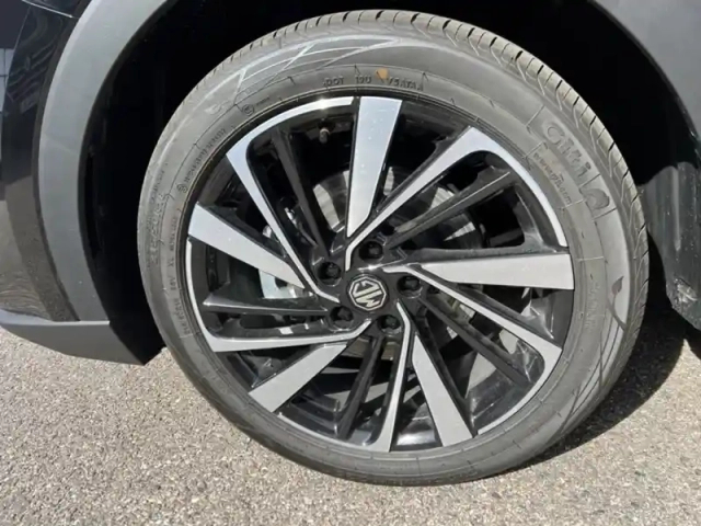 Mg Zs 1.5l 197ch hybrid+ luxury — photo 11